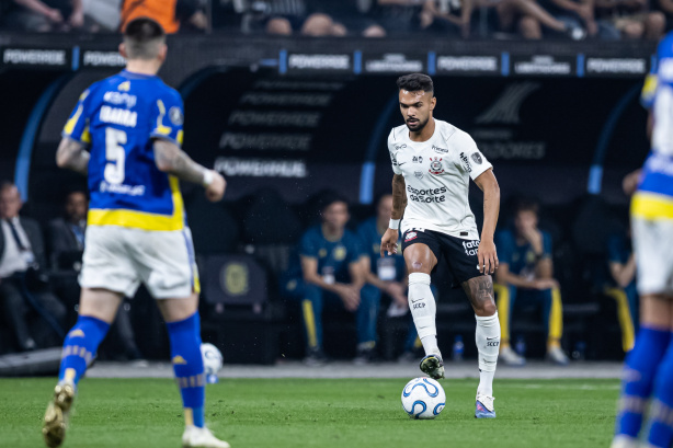 Raniele é expulso pela segunda vez em jogo de mata-mata pelo Corinthians; relembre a anterior