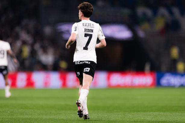 Breno Bidon chega a quatro gols e sobe no ranking de artilheiros de 2026 em notícia do Corinthians