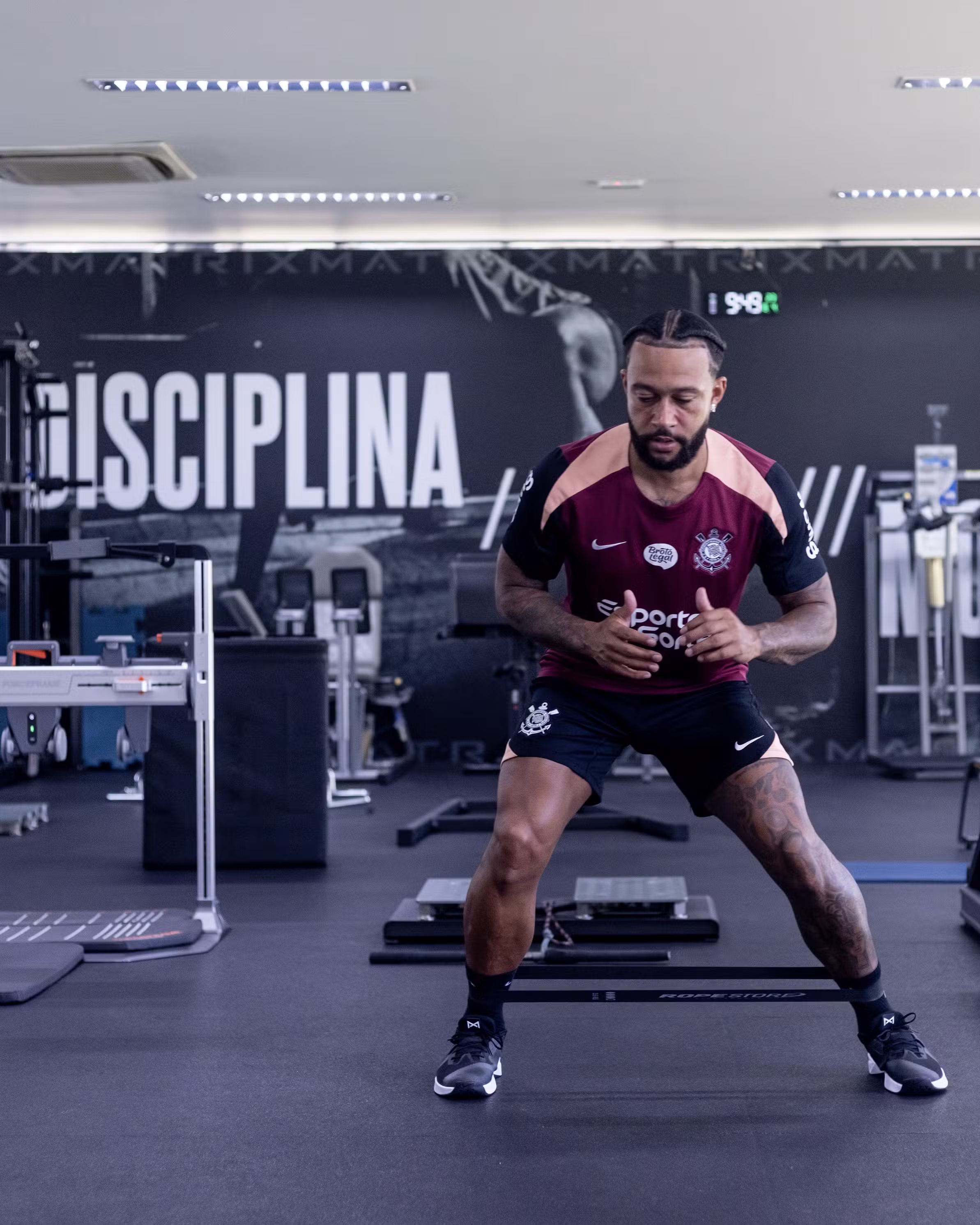 Memphis no Corinthians: valores da renovação e o custo do contrato em notícia do Corinthians