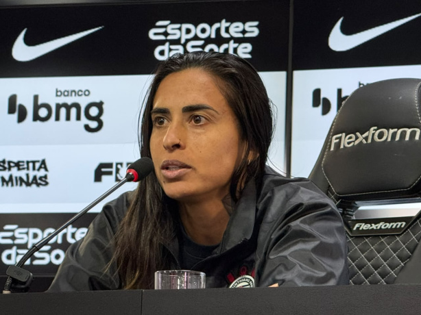 Andressa Alves durante treinamento do Corinthians Feminino Andressa Alves durante treinamento do Corinthians Feminino