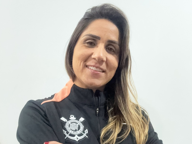 Profissional Camila Silva no departamento médico do Corinthians feminino. Profissional Camila Silva no departamento médico do Corinthians feminino.