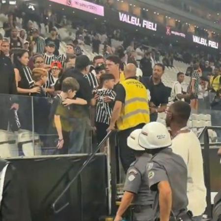 Vista das arquibancadas da Neo Química Arena em dia de jogo do Corinthians. Vista das arquibancadas da Neo Química Arena em dia de jogo do Corinthians.