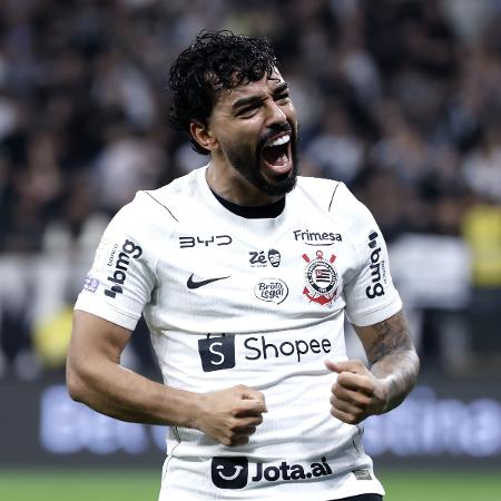 Jogadores do Corinthians comemoram gol marcado na Neo Química Arena. Jogadores do Corinthians comemoram gol marcado na Neo Química Arena.