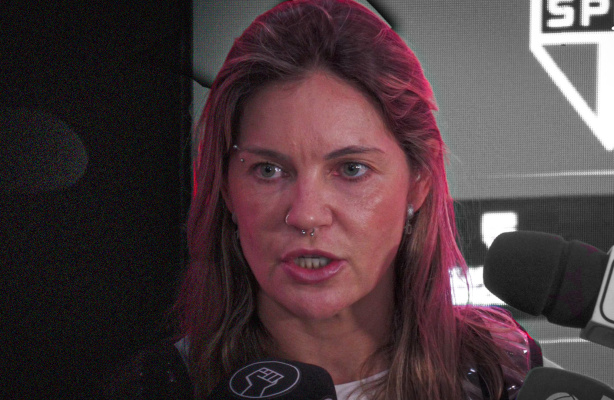 Gabi Zanotti durante entrevista após a final do Brasileirão Feminino 2026.
