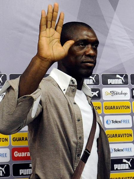 Clarence Seedorf durante atividade no centro de treinamento do Corinthians.
