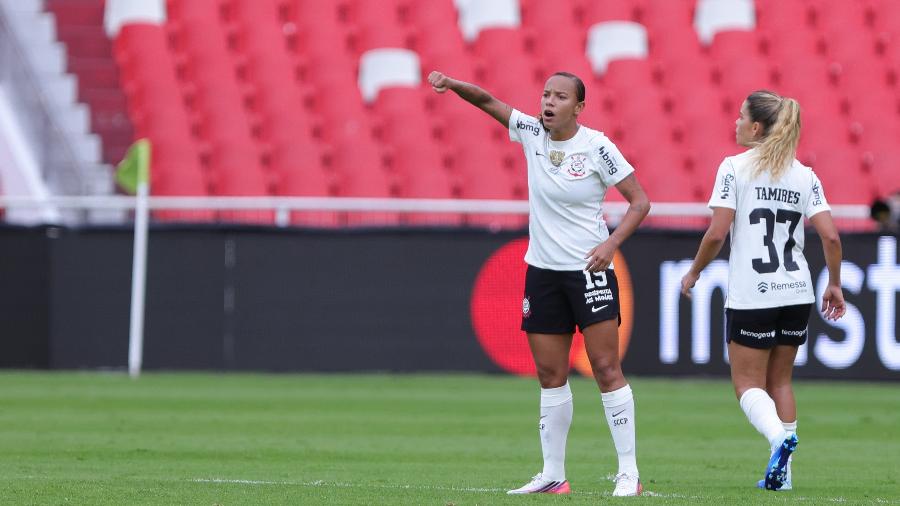 Jogadoras do Corinthians feminino comemoram vitória na Libertadores Jogadoras do Corinthians feminino comemoram vitória na Libertadores